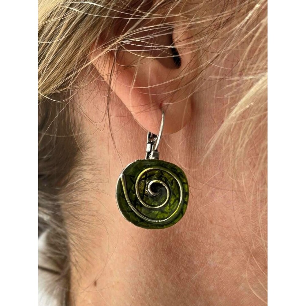 Vintage Green Spiral Swirl Earrings Silver-toned
